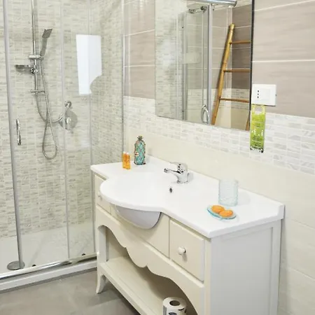 Gasthuis La Perla - &