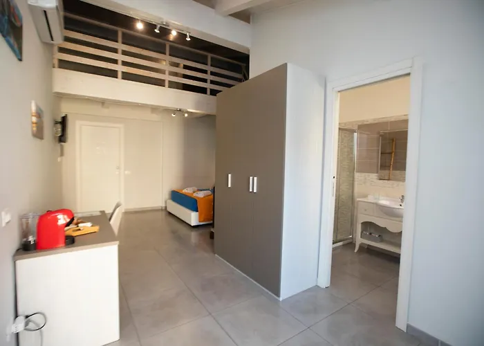 La Perla - & אמנטיאה