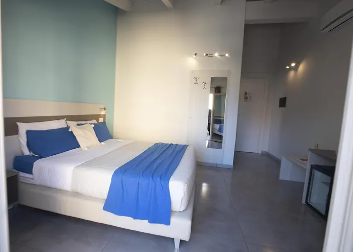 La Perla - & אמנטיאה