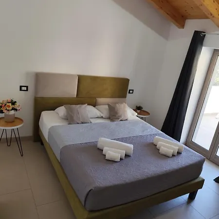 La Perla - & Guest house
