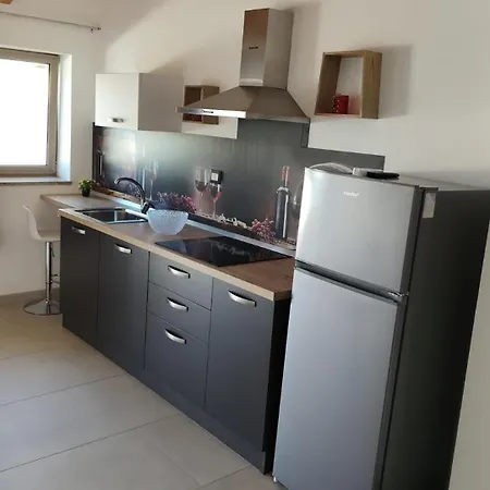 Guest house La Perla - &