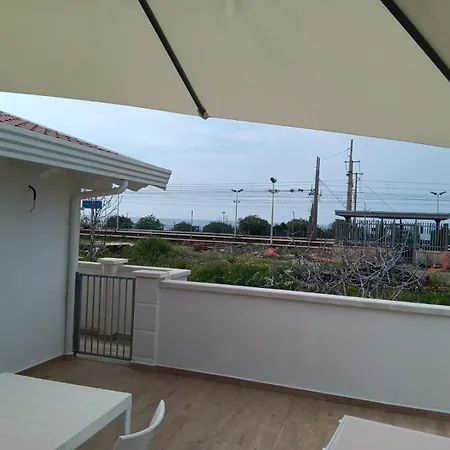La Perla - & Guest house
