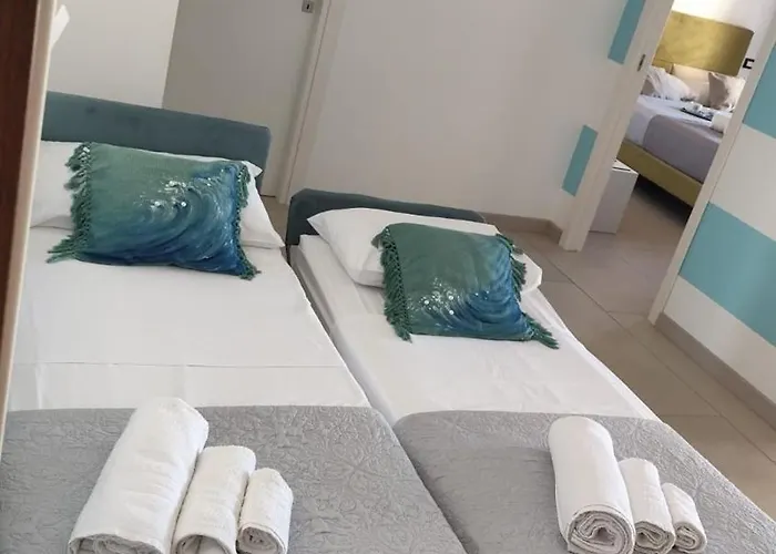 La Perla - & Casa de hóspedes 4*